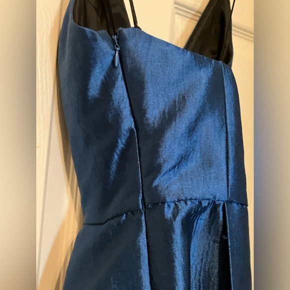 Royal Blue Sleeveless Cocktail Dress - Picture 3 of 6